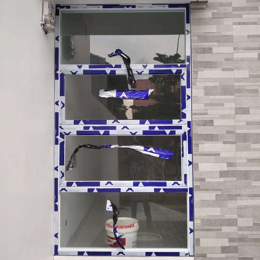 Kusen Jendela Casement dan Kaca Mati Alumunium